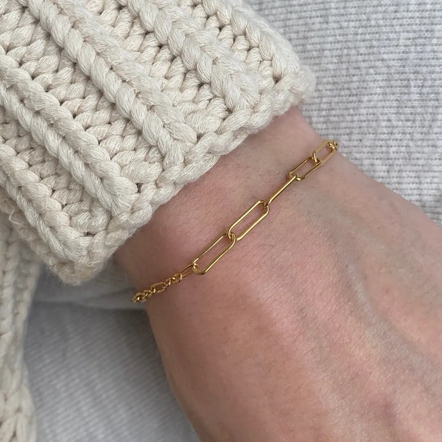 Alpha Bracelet, Gold