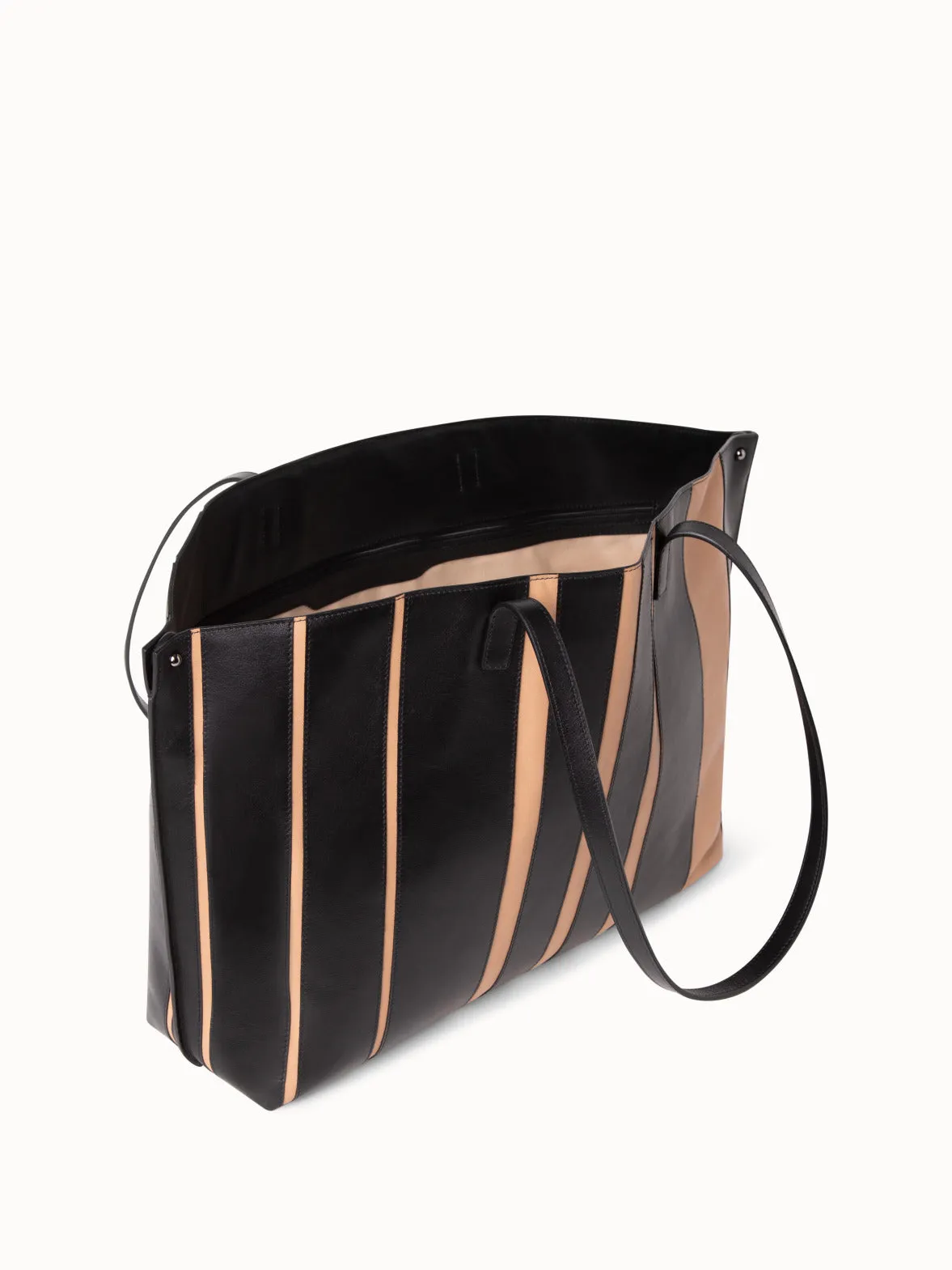 Medium Ai Schultertasche aus Lederstreifen